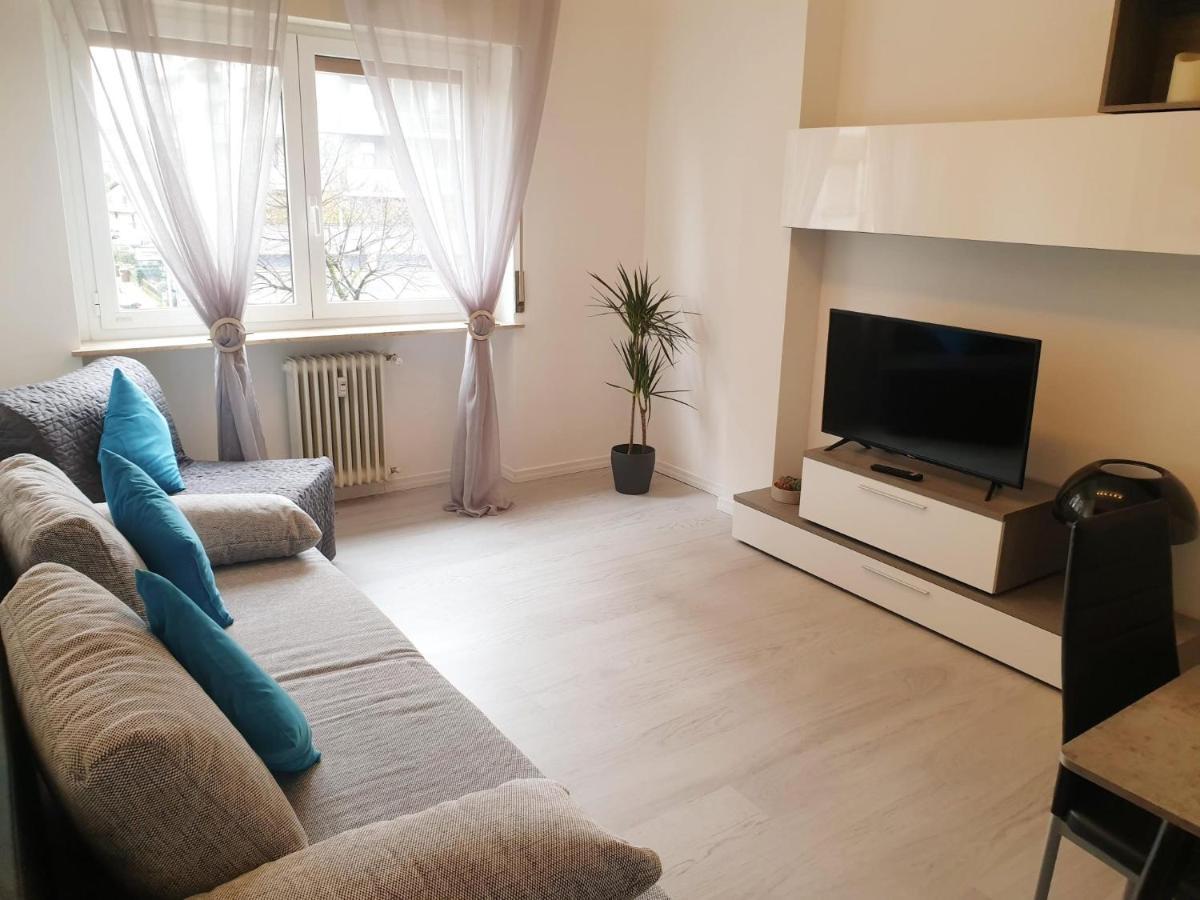 J&M House -Fronte Ospedale- Incluso Netflix E Disney Plus أوديني المظهر الخارجي الصورة